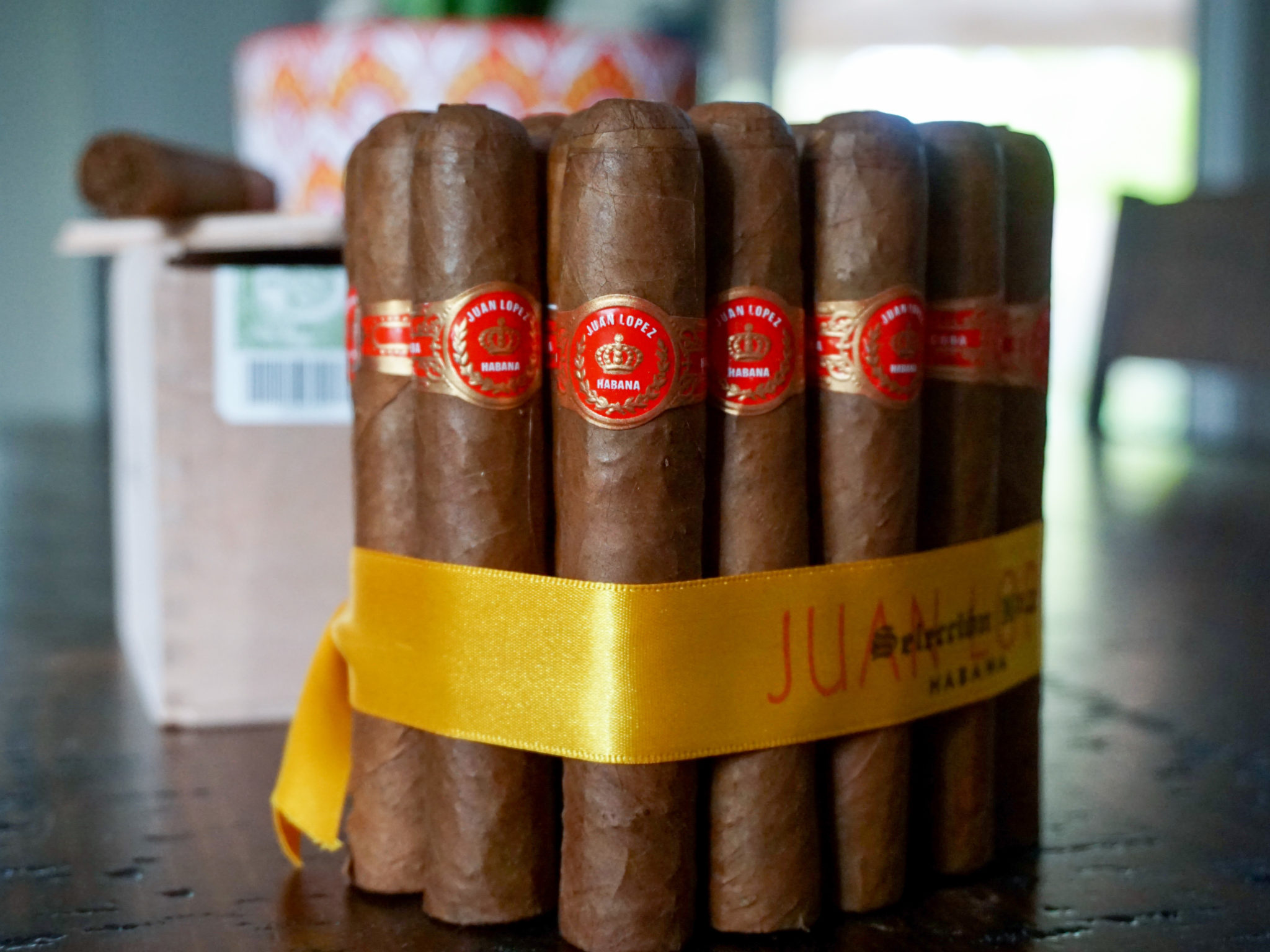 Cigar Review: The Juan Lopez Selección No. 2 Underwhelms Without Age ...