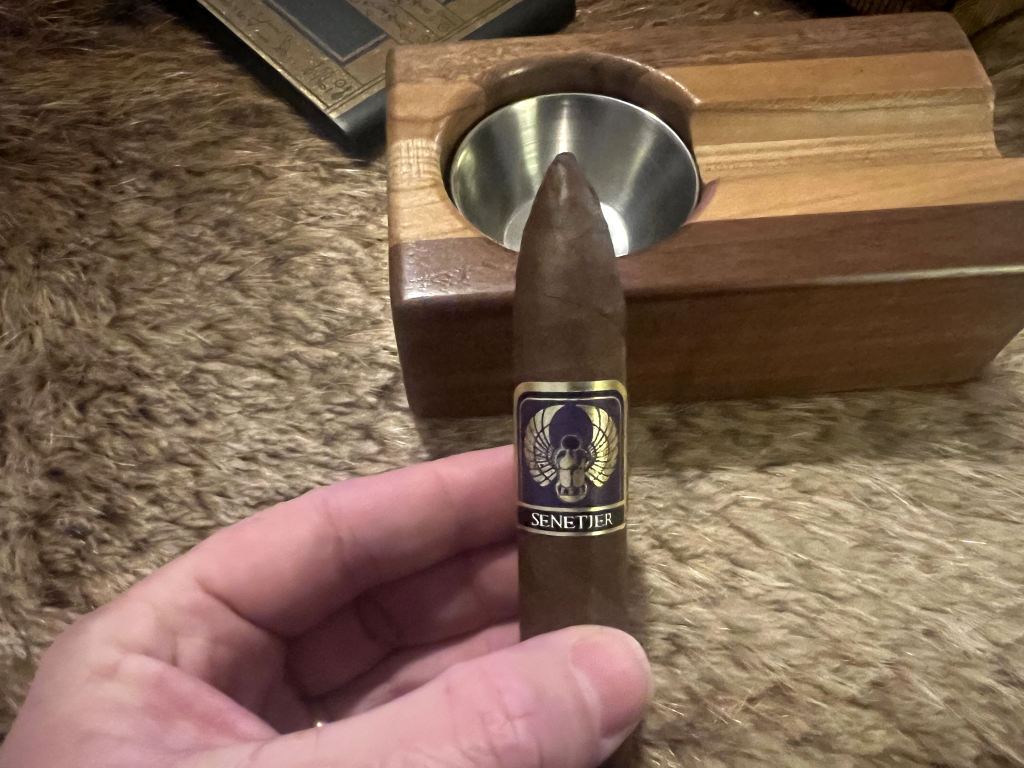 Cigar Review Highclere Castle by Foundation Cigars Simply