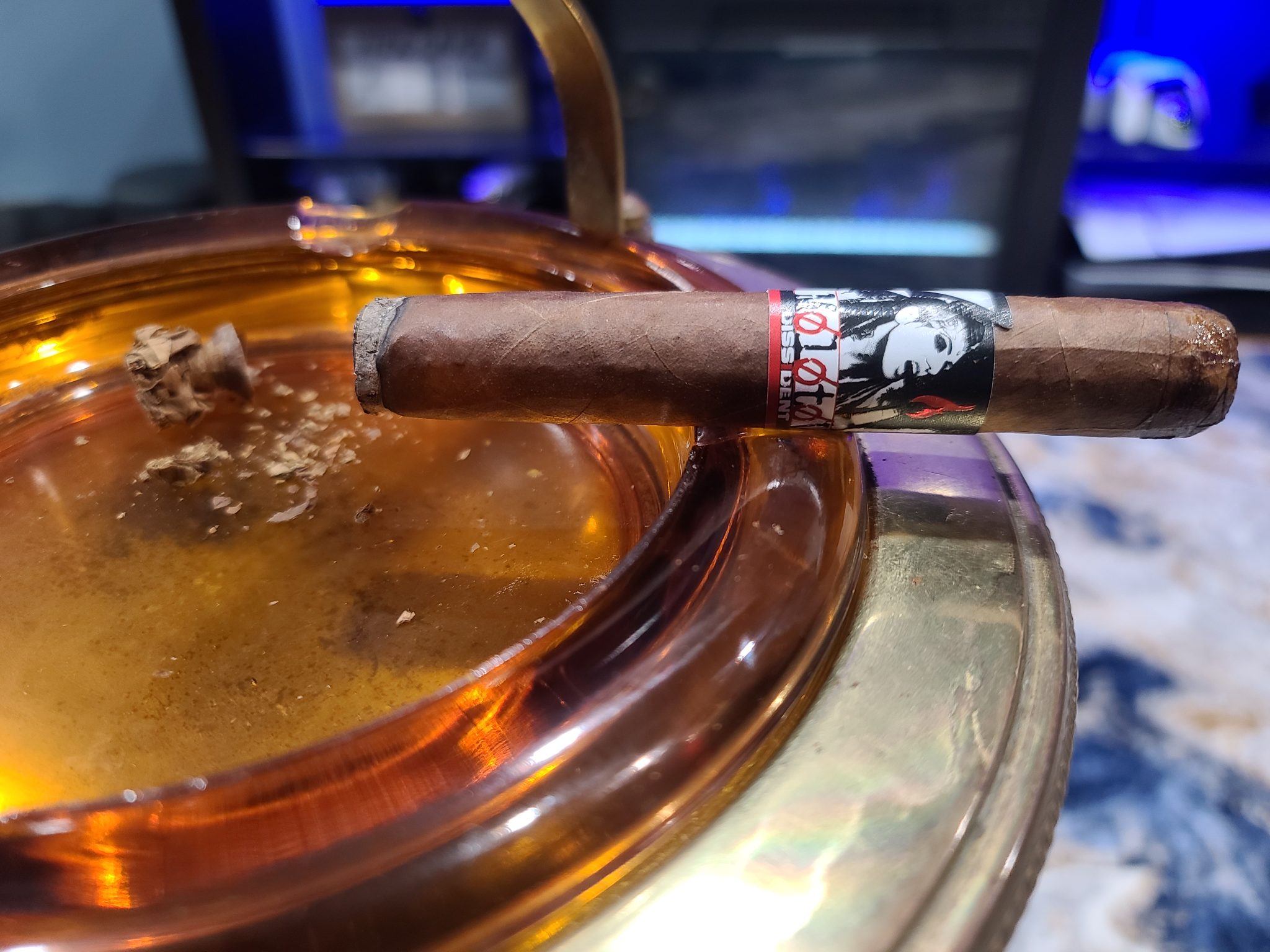 Cigar Review: Molotov by Dissident Cigars - Simply Stogies